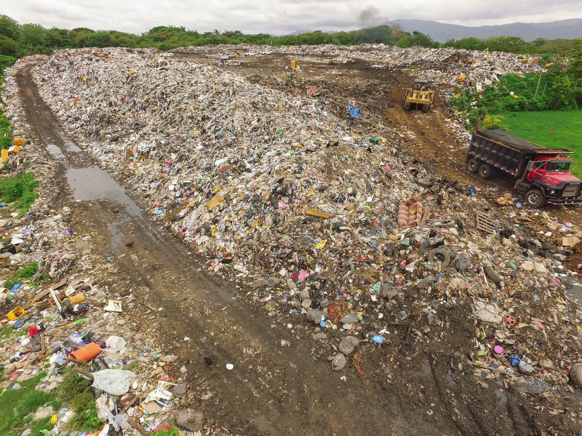 "G1: Sem avanço na reciclagem desde 2010, Brasil ainda convive com milhares de lixões a céu aberto