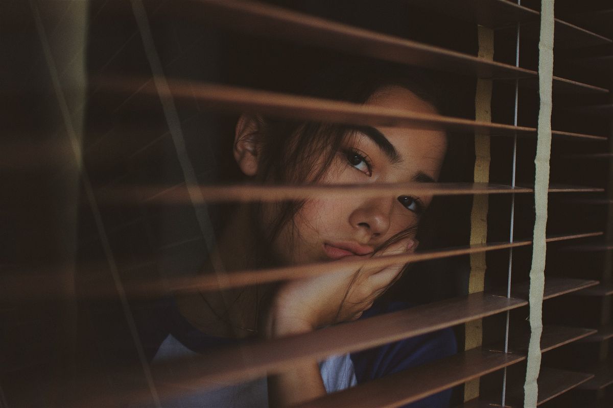 Questão de gênero: indicadores de saúde mental são piores para as meninas