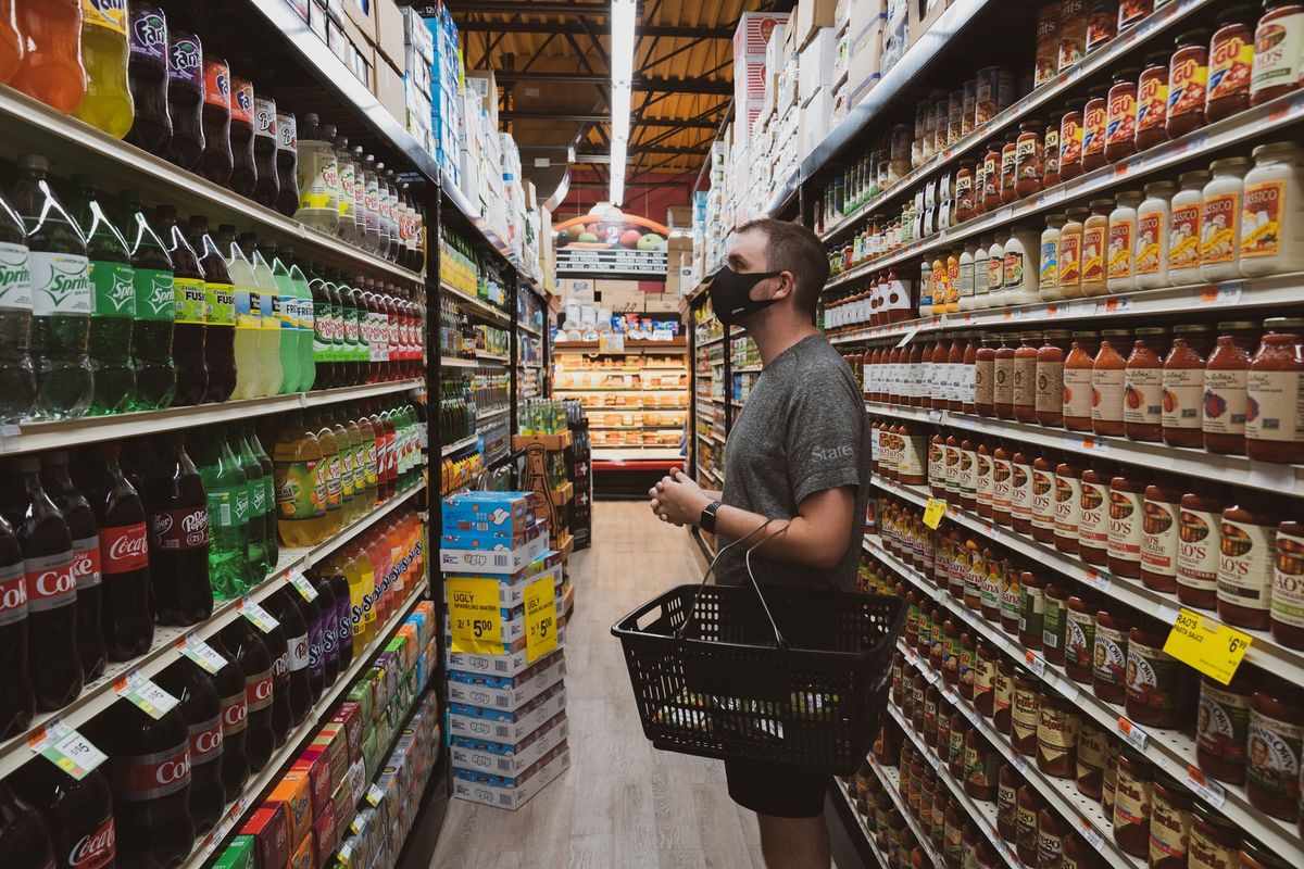 A Centralidade dos alimentos ultraprocessados na sindemia de obesidade, desnutrição e mudanças climáticas