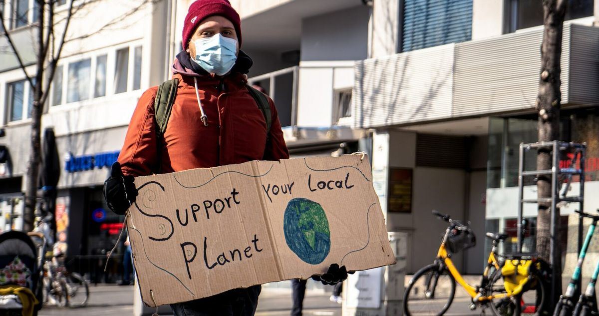 The 2021 report of the Lancet Countdown on health and climate change: code red for a healthy future