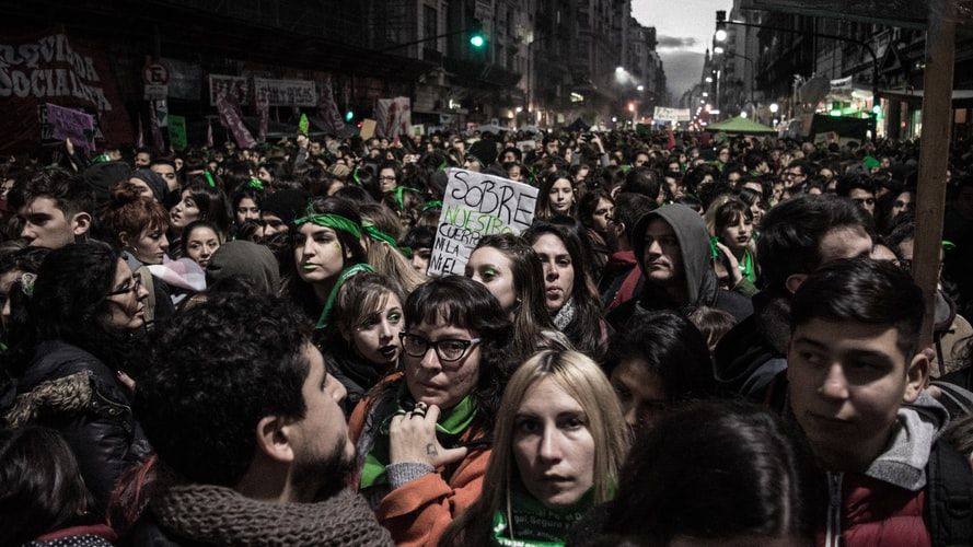 México descriminaliza o aborto após decisão judicial histórica