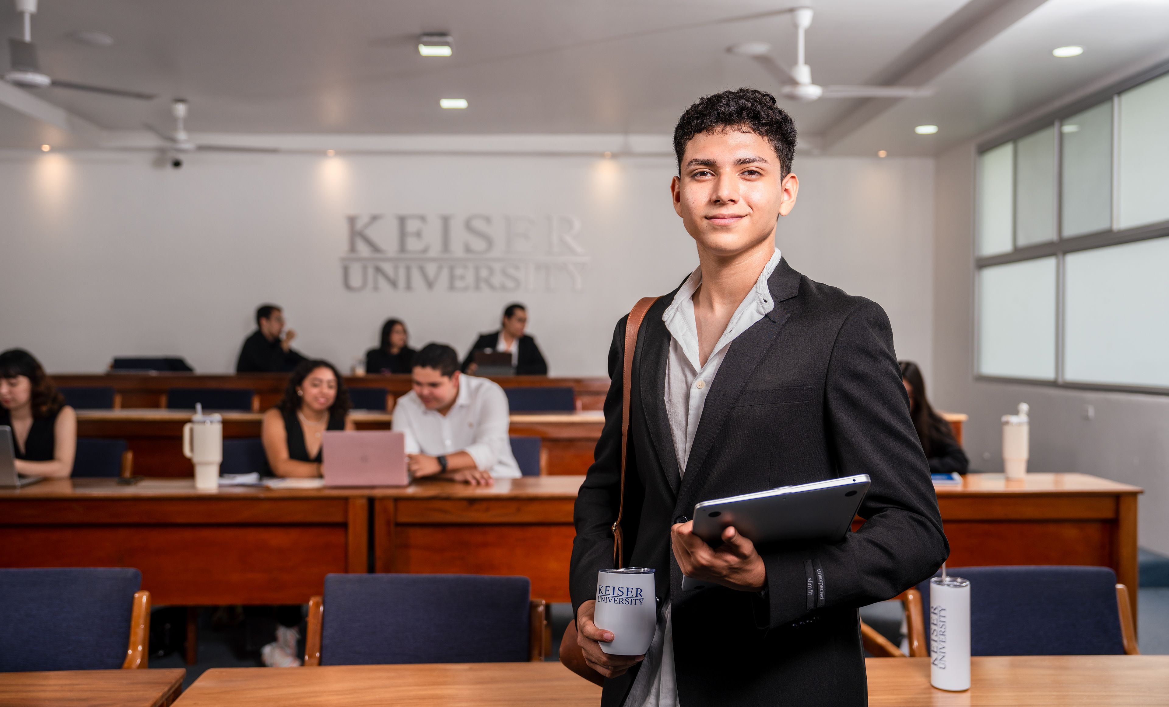 Keiser University - Fotografía Comercial 1