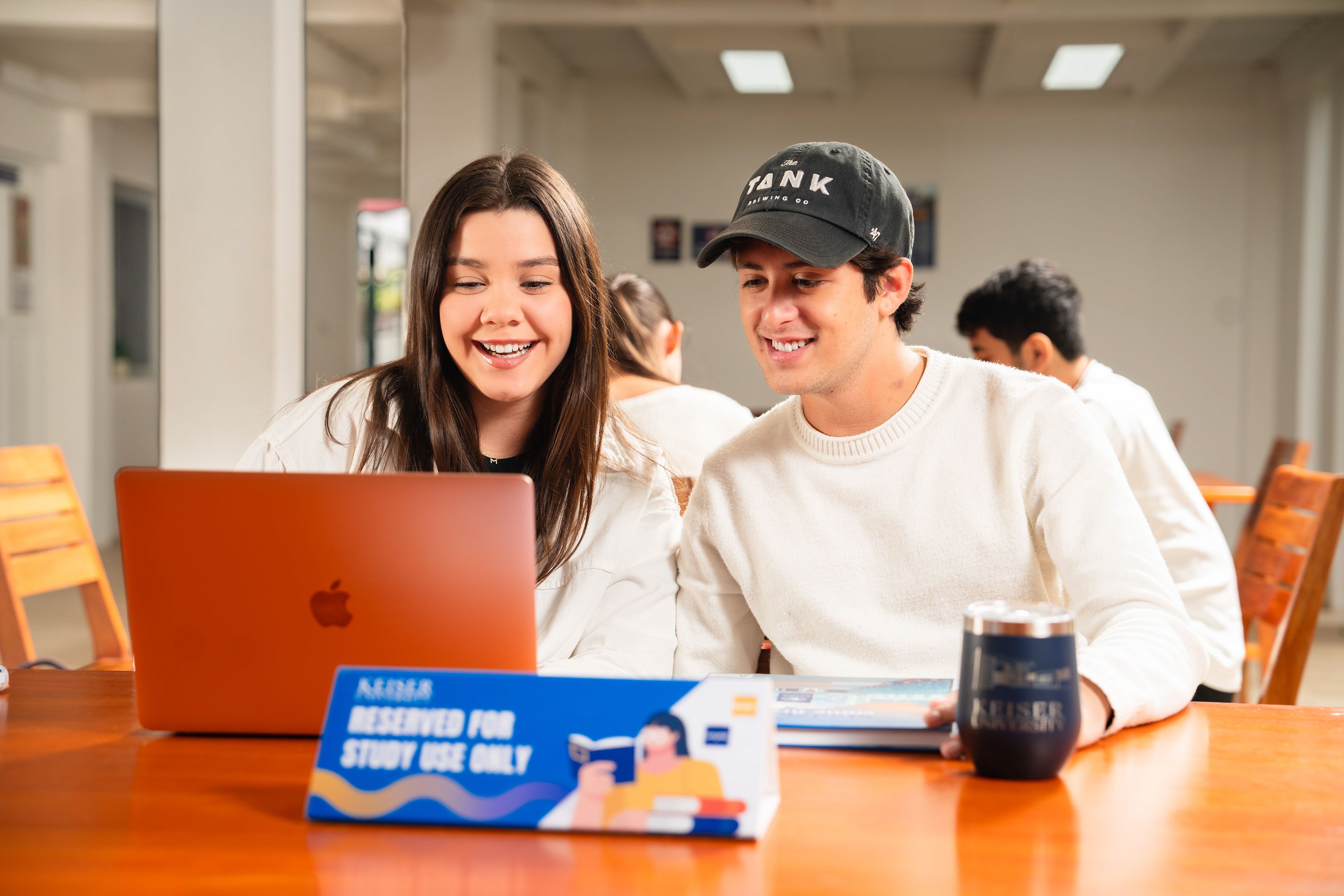 Keiser University - Fotografía Comercial 