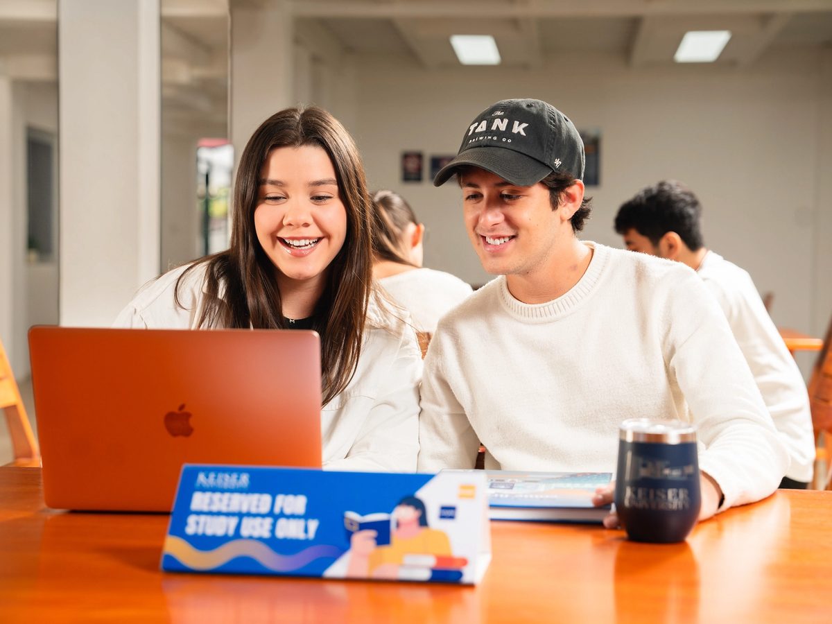 Keiser University - Fotografía Comercial
