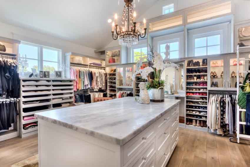 15 CLEVER WALK-IN CLOSET DESIGN IDEAS TO TRANSFORM YOUR SPACE