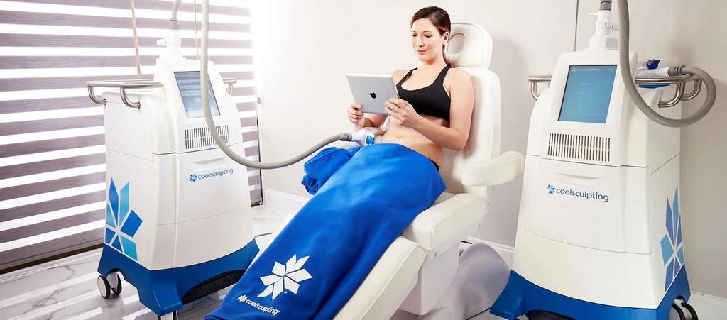 Patient receiving CoolSculpting treatment