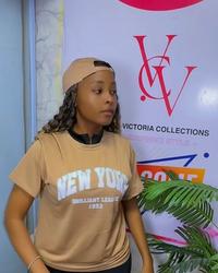 T shirt with a cap view 4