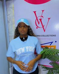 T shirt with a cap view 3