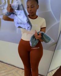 Two piece set Famous view 3