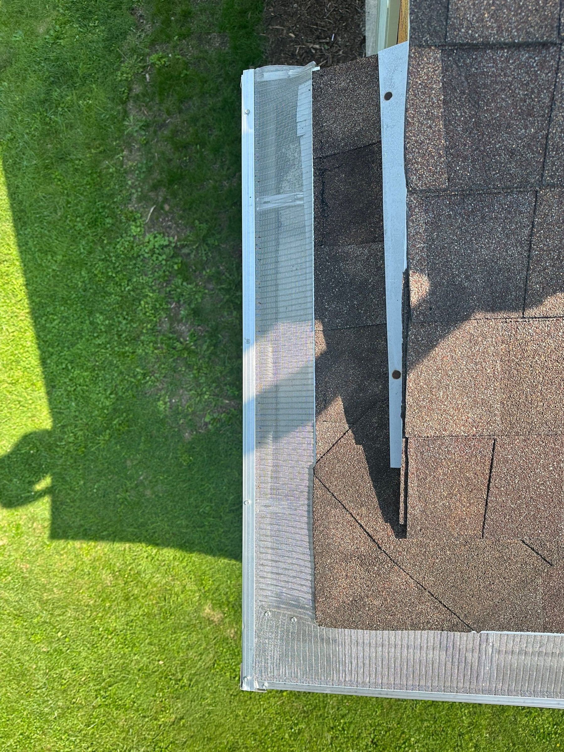 Mitered corner of the gutter guard