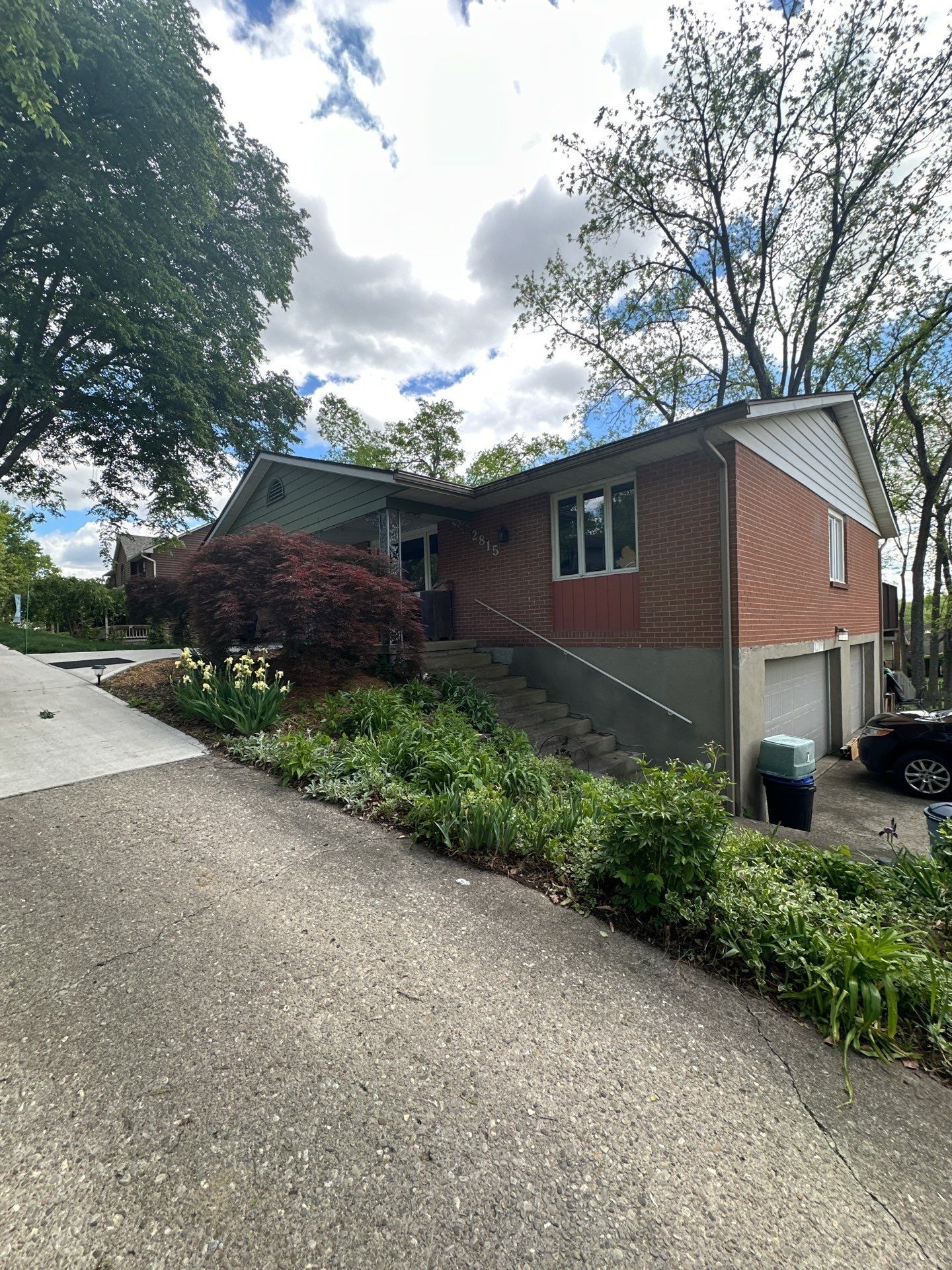 Side of the house from the drive