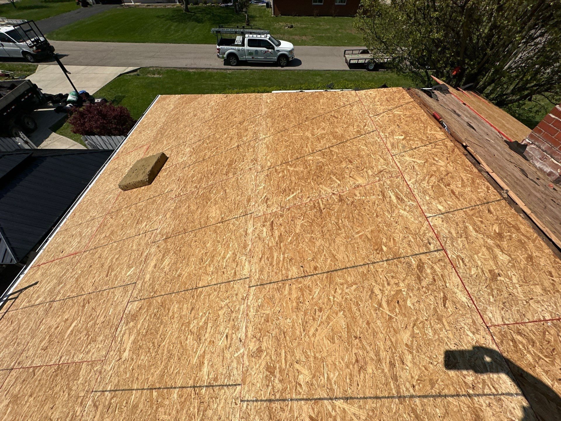 New OSB sheathing covering the roof, Beavercreek, Ohio.