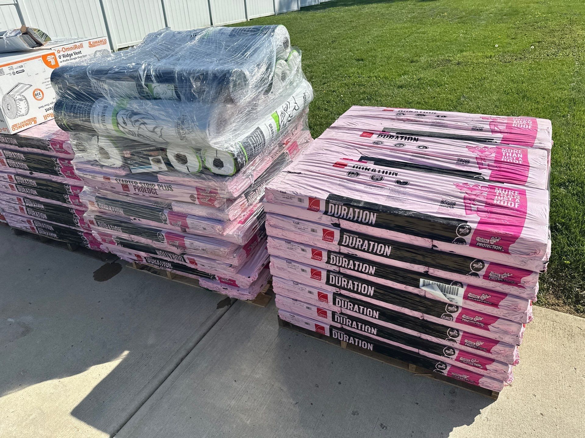 Owens Corning Duration bundles on pallets