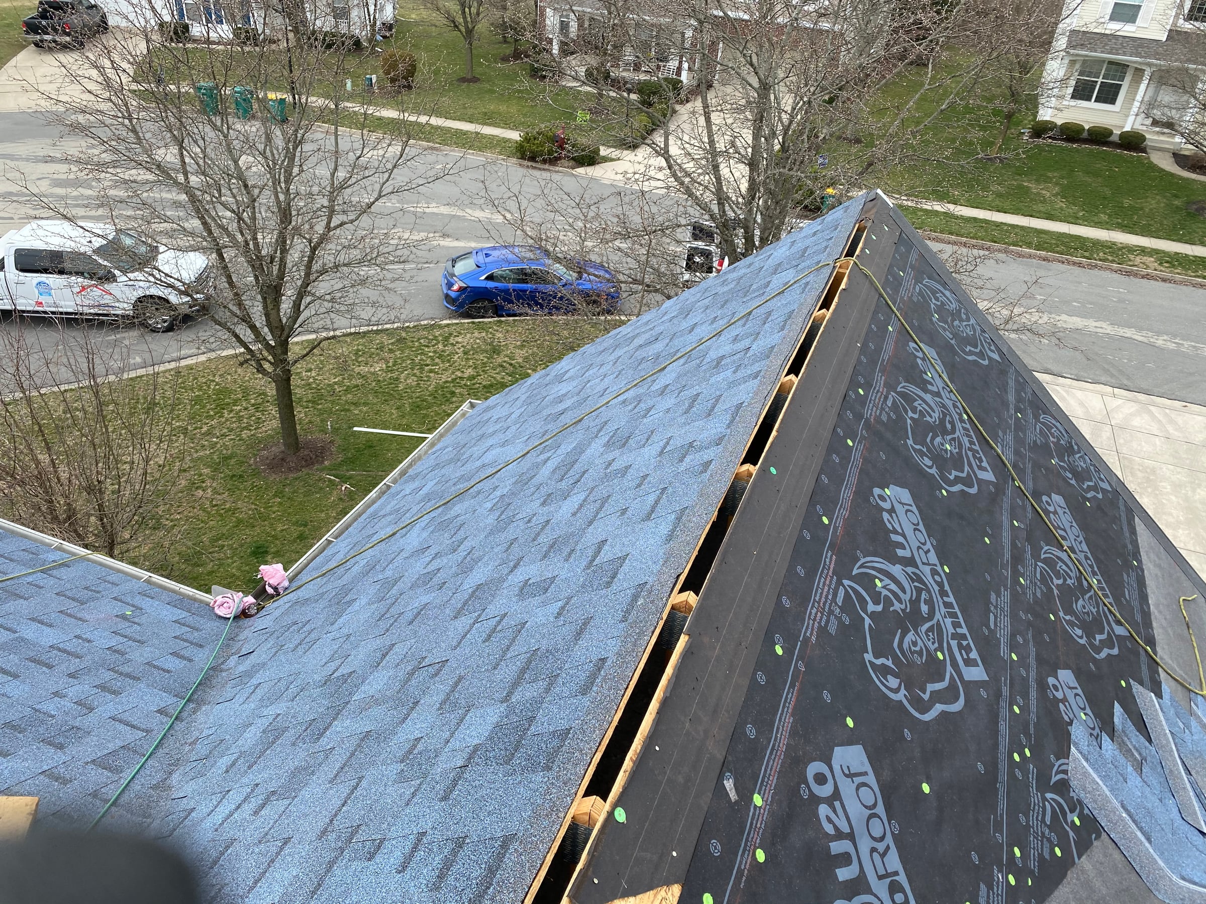 Ridge cut open in a continuous slot