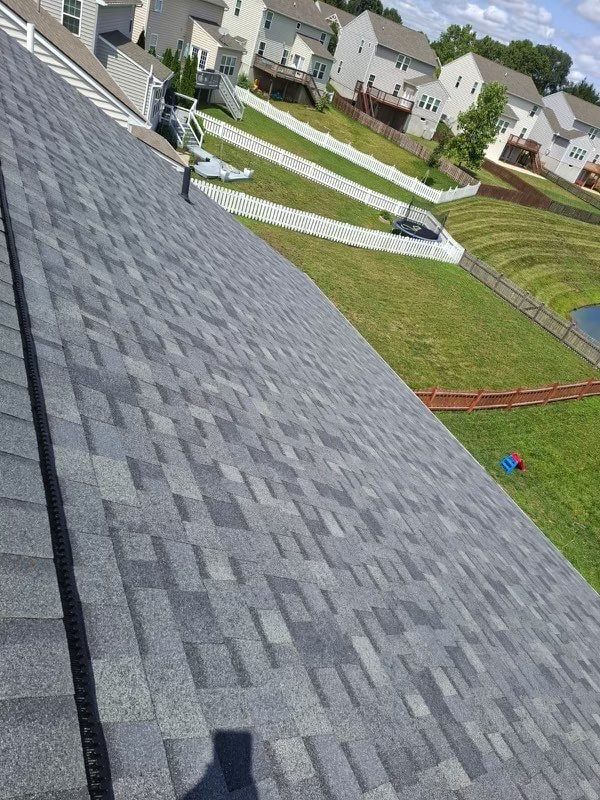 Roof up to the ridge at the back