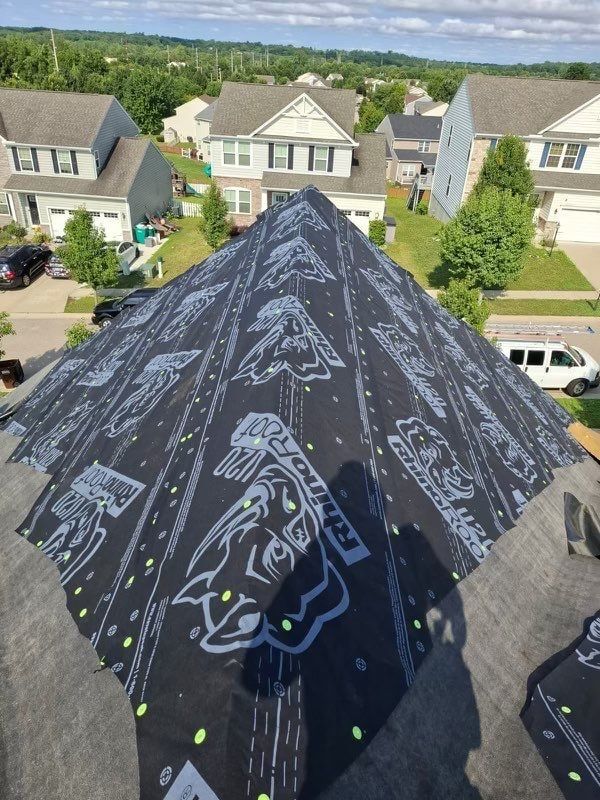 Underlayment over the hip and cap fasteners