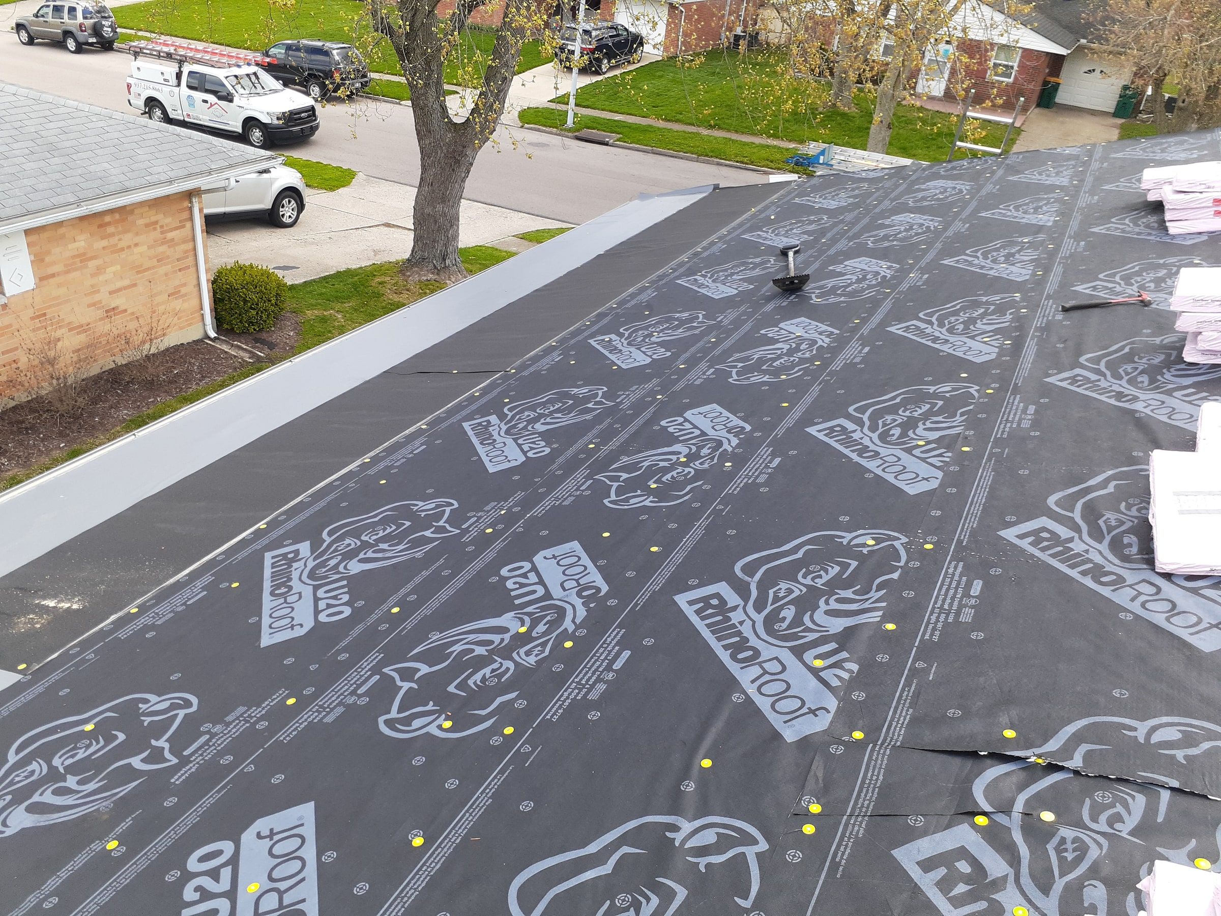 A full slope covered in RhinoRoof U20 synthetic underlayment, Kettering, Ohio.