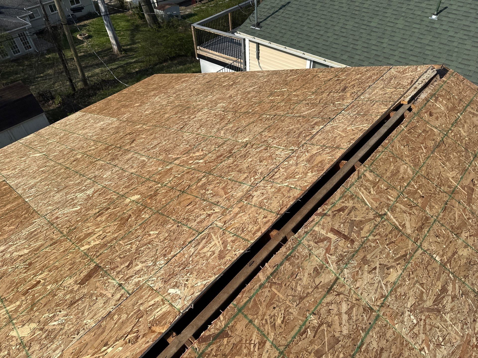 New OSB on both sides of the open ridge, Dayton, Ohio.