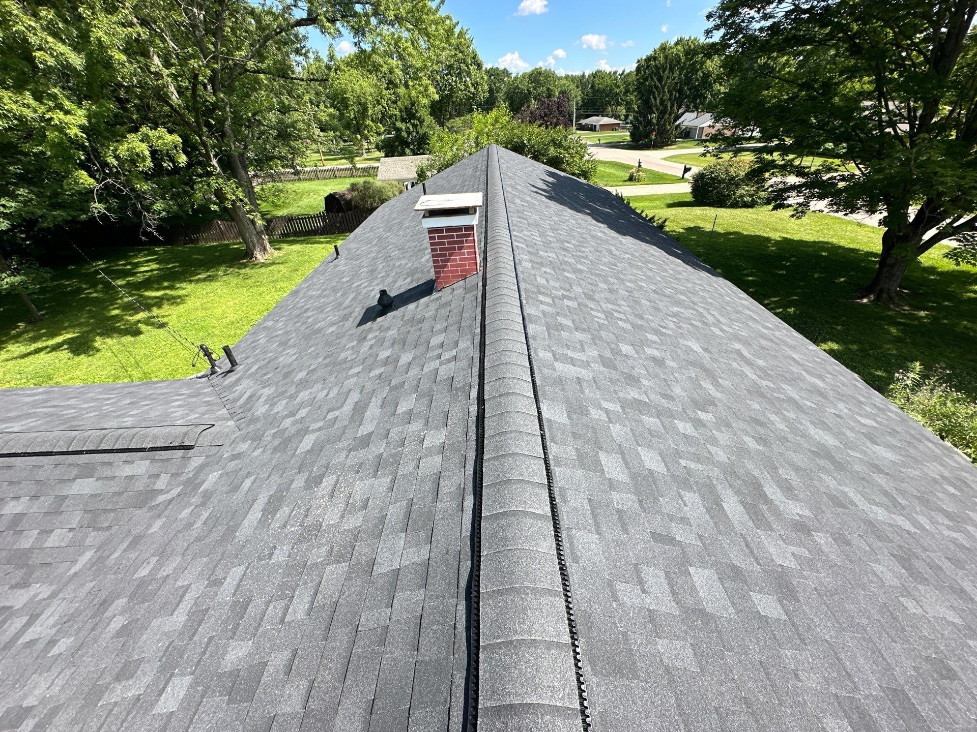Ridge, black vent and the street