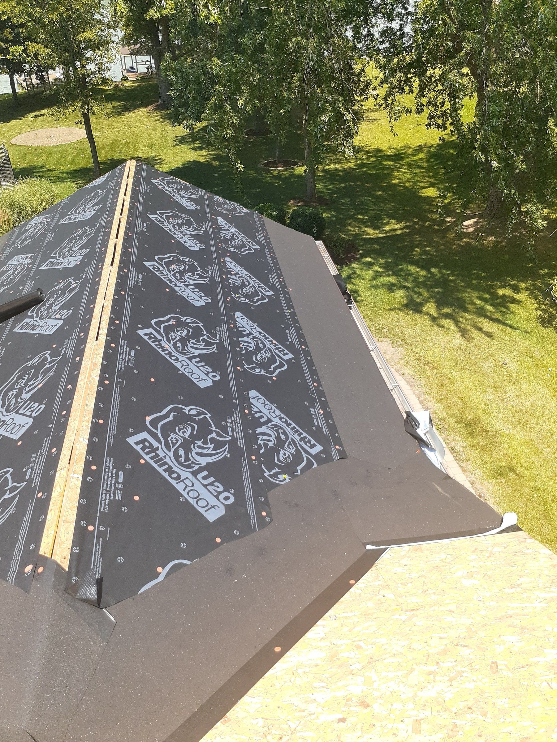 Open ridge slot seen from the far end of the roof, Jamestown, Ohio.