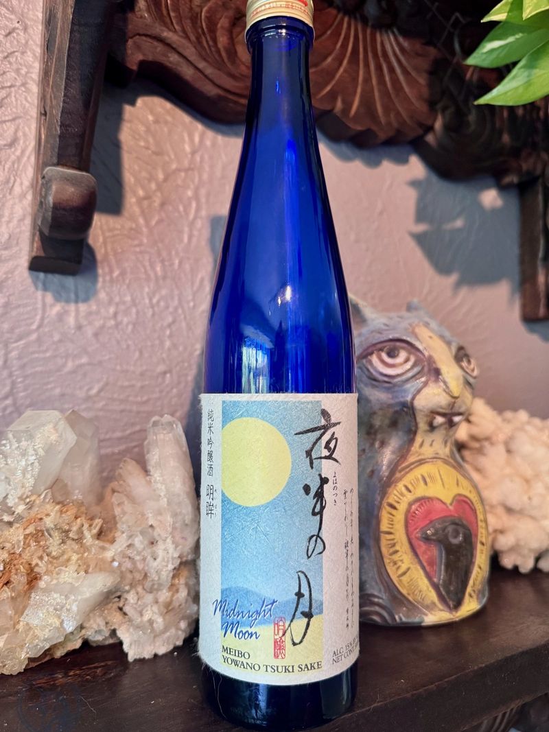 Meibo Yowano Tsuki Midnight Moon, Sekiya Brewery Sekiya Brewery Meibo Yowano Tsuki Midnight Moon junmai ginjo sake bottle