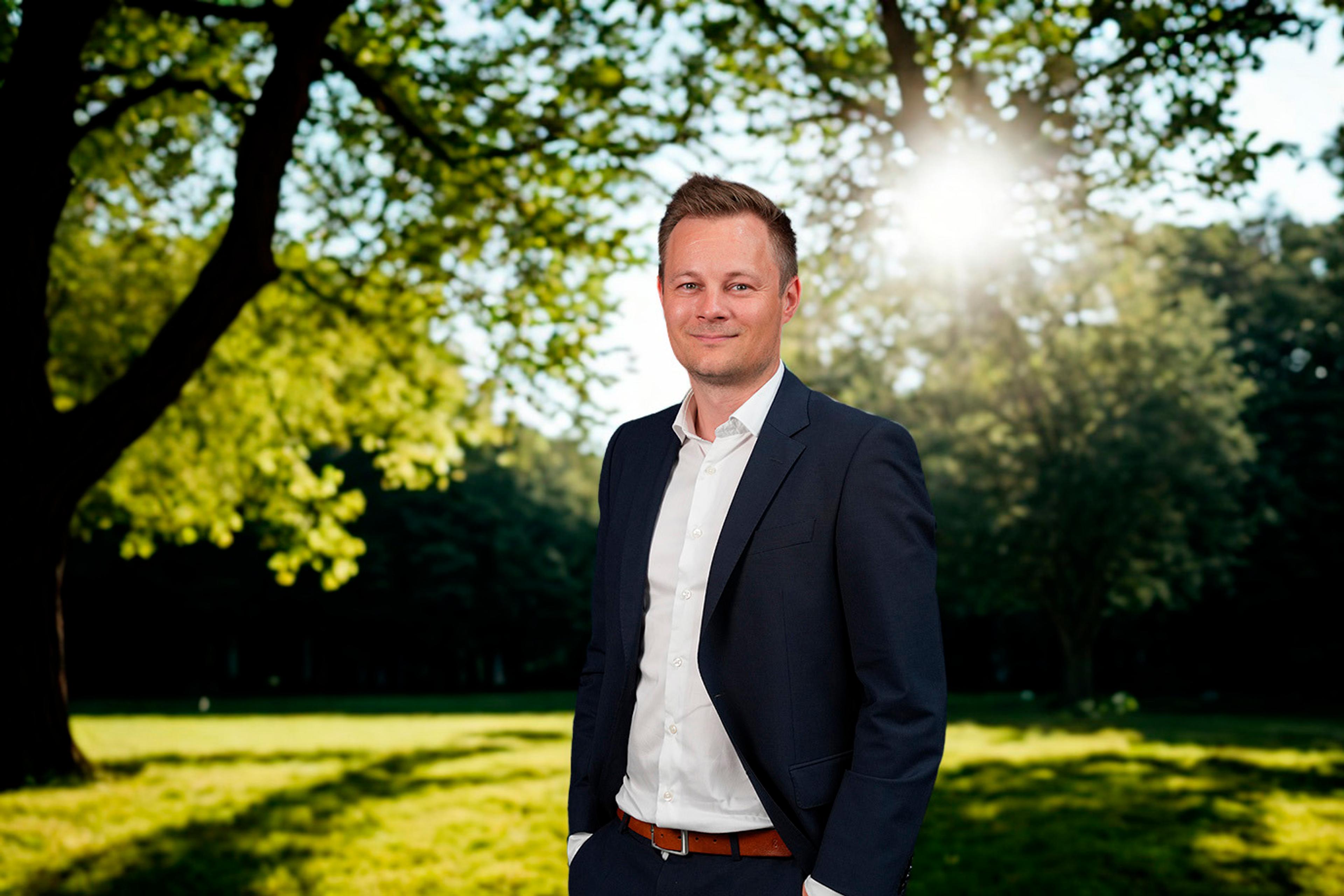 Martin Gordon Andersen - CEO - VisBlue