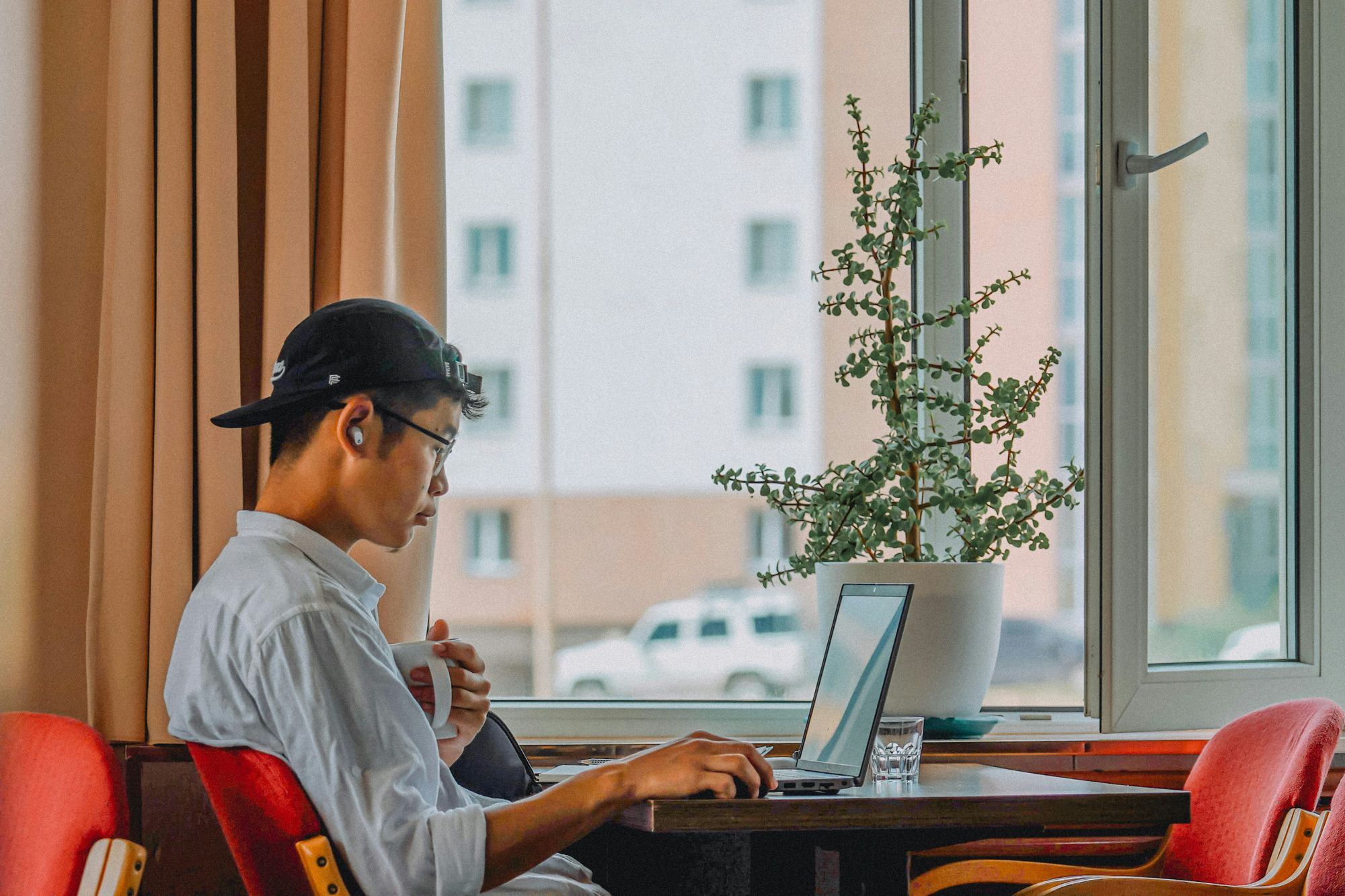 A student enrolling for Bridgeway Homeschooling