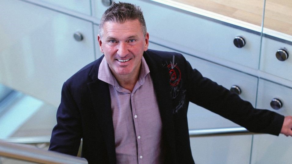 Administrerende direktør Trond Borøy Larsen i Nextgentel vil ha ryddigere bredbåndsregninger - og tilgang til fibernettene. (Næringsforeningen i Kristiansand)