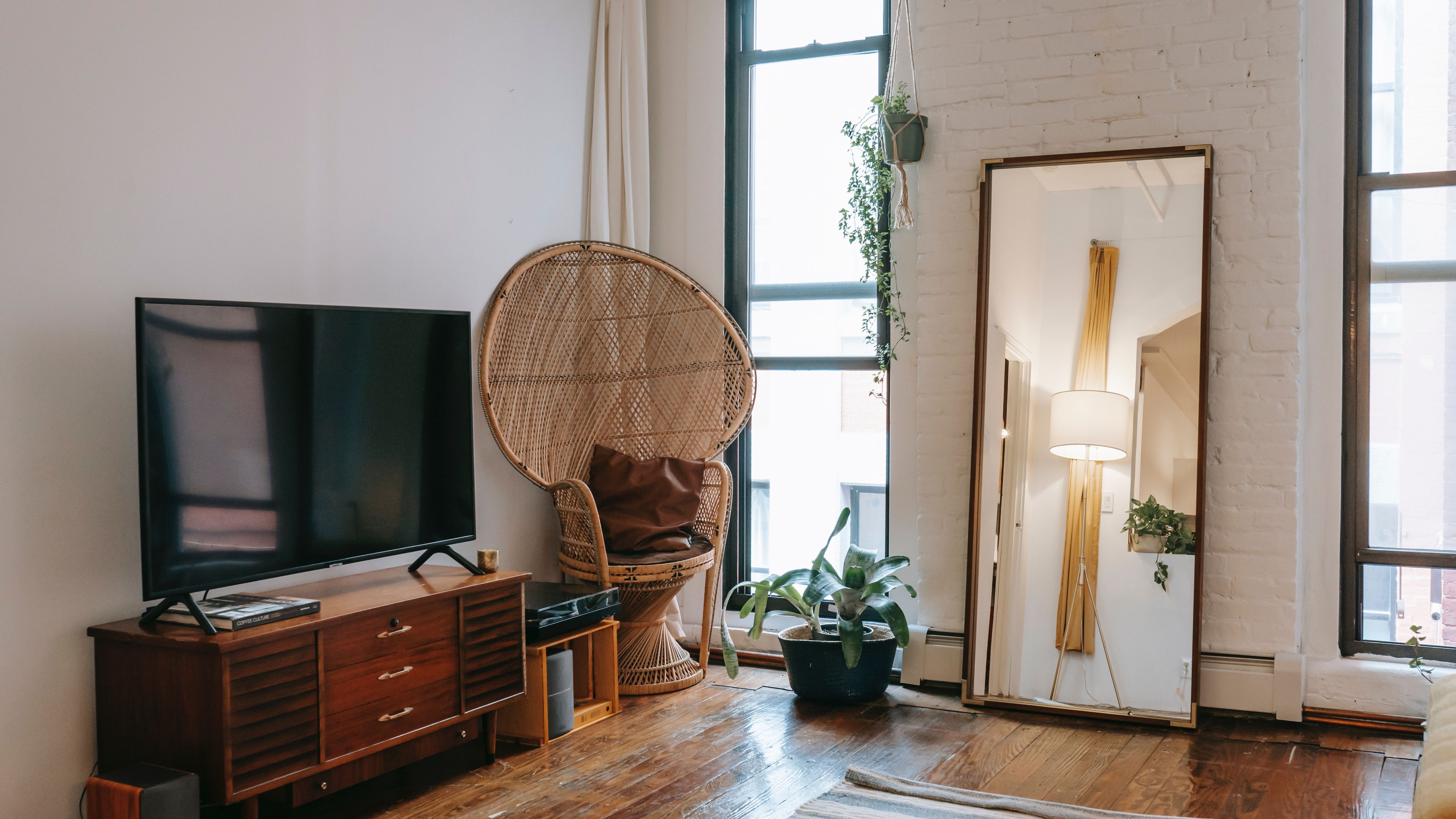 Det er flere ting enn avstanden som påvirker WiFi-dekningen.