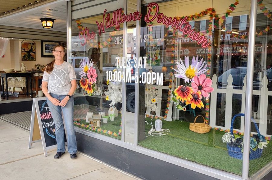 The Wildflower Downtown logo