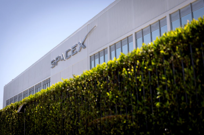 SpaceX Shares Fall After Posting First Earnings Report Since IPO