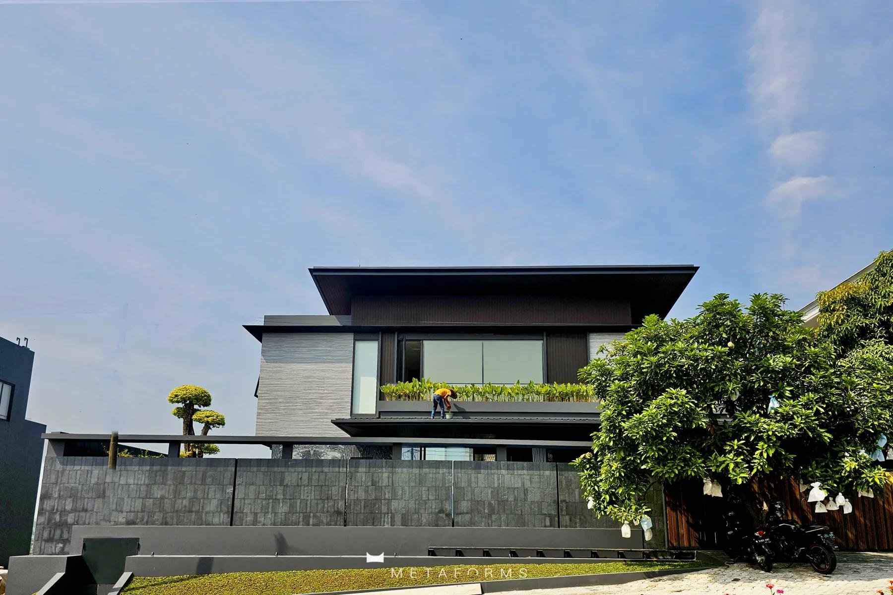 HDR House