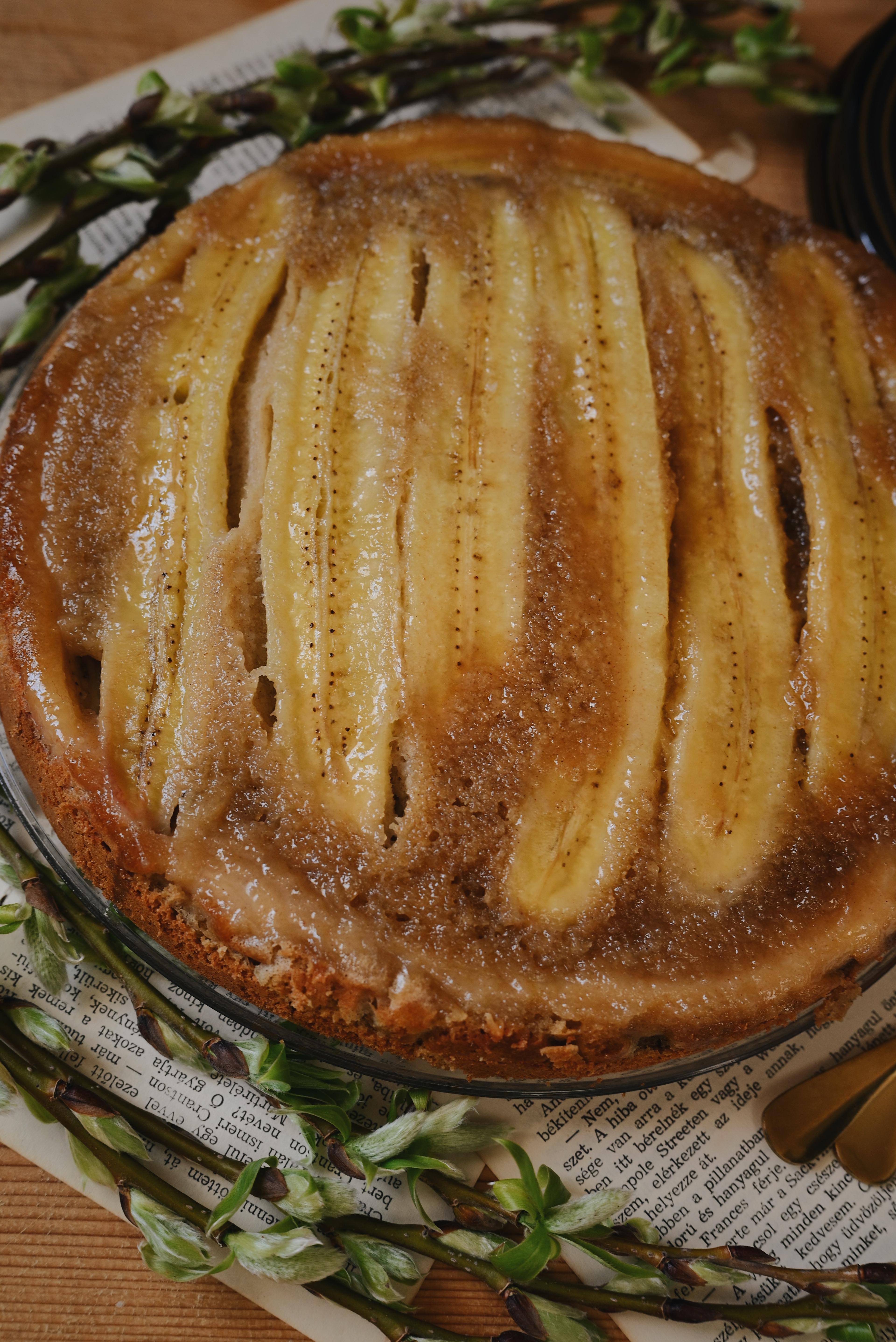 Fordított banános sütemény