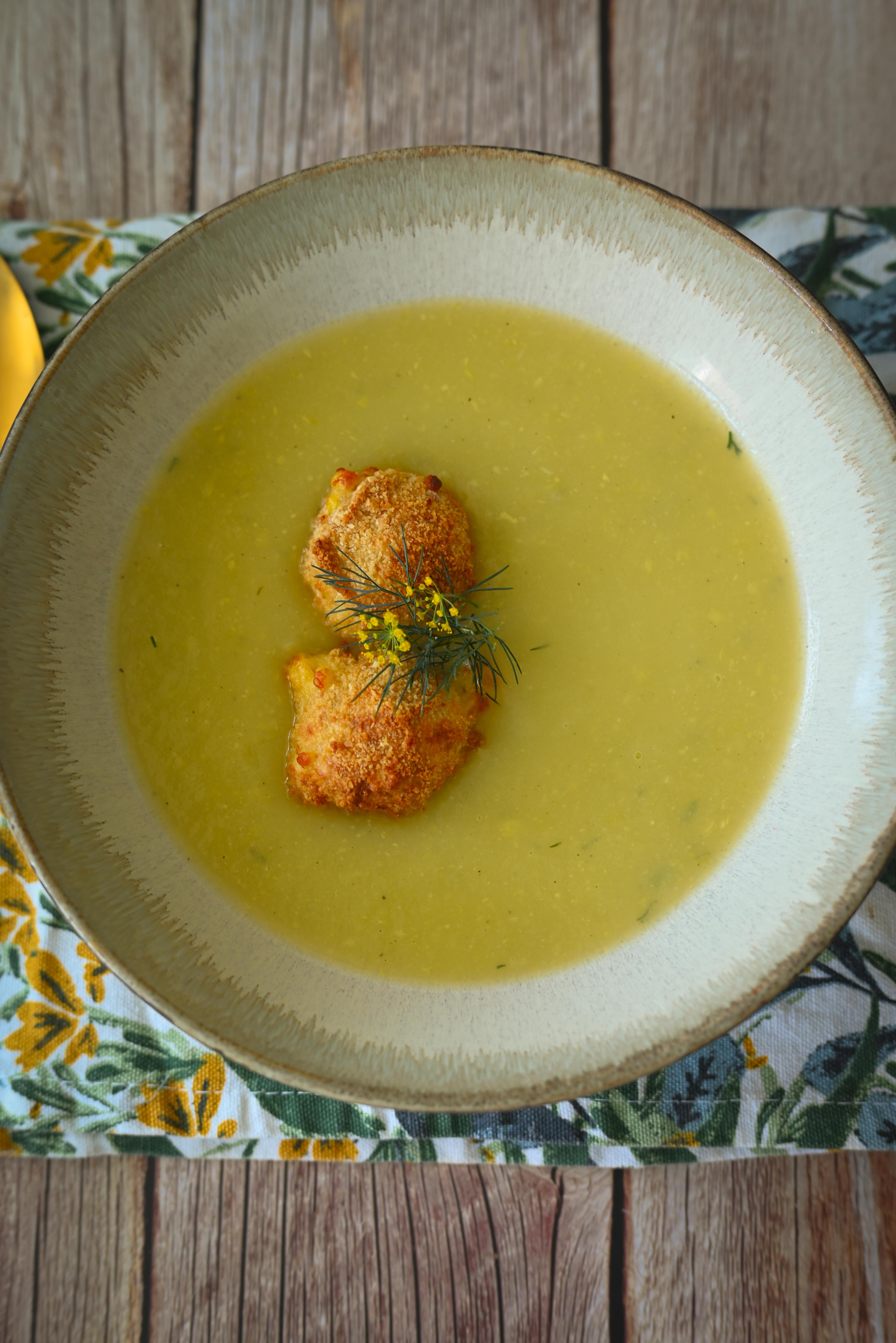 Cukkinikrémleves mozzarellagolyokkal