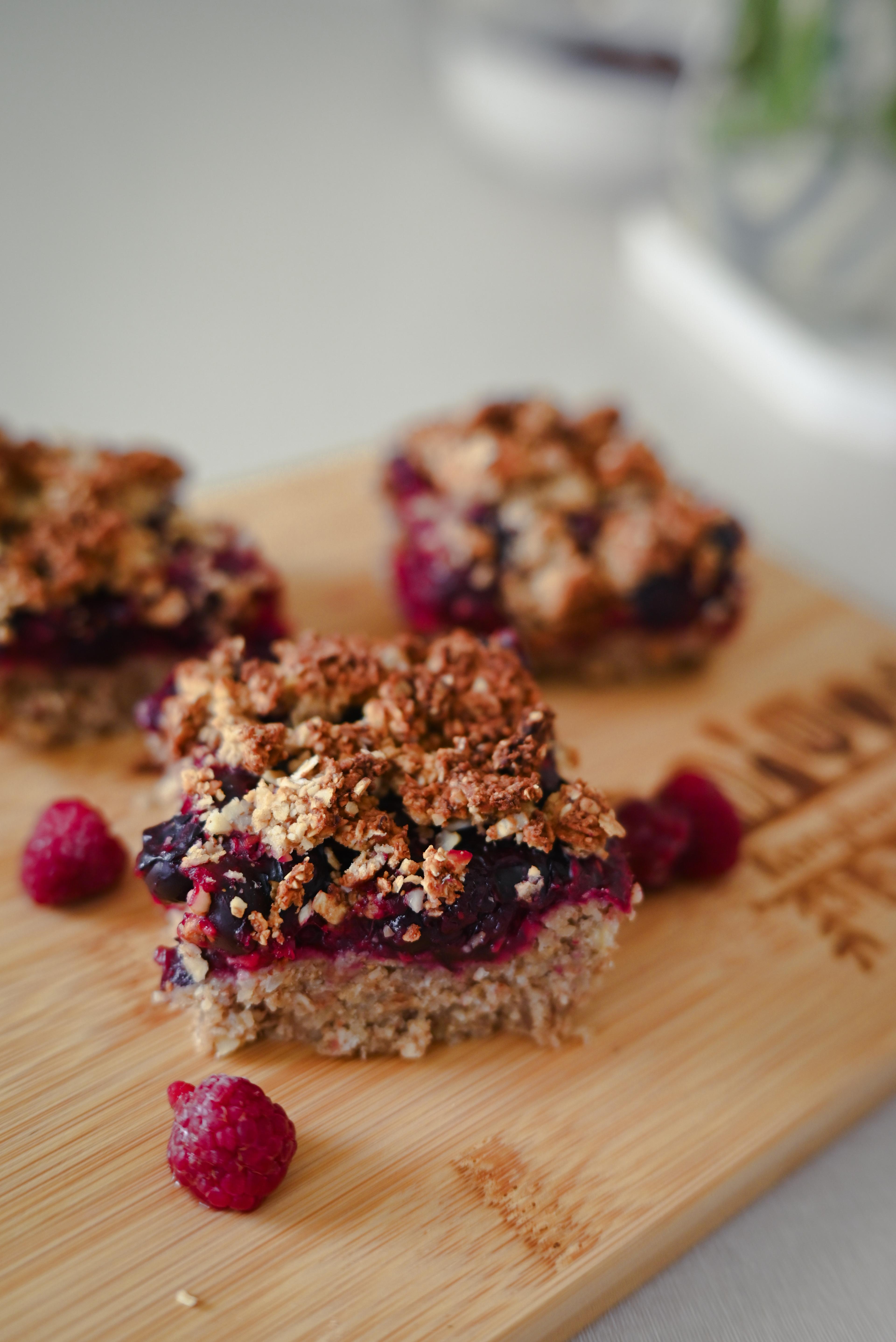 Gyümölcsös-zabpelyhes morzsasüti