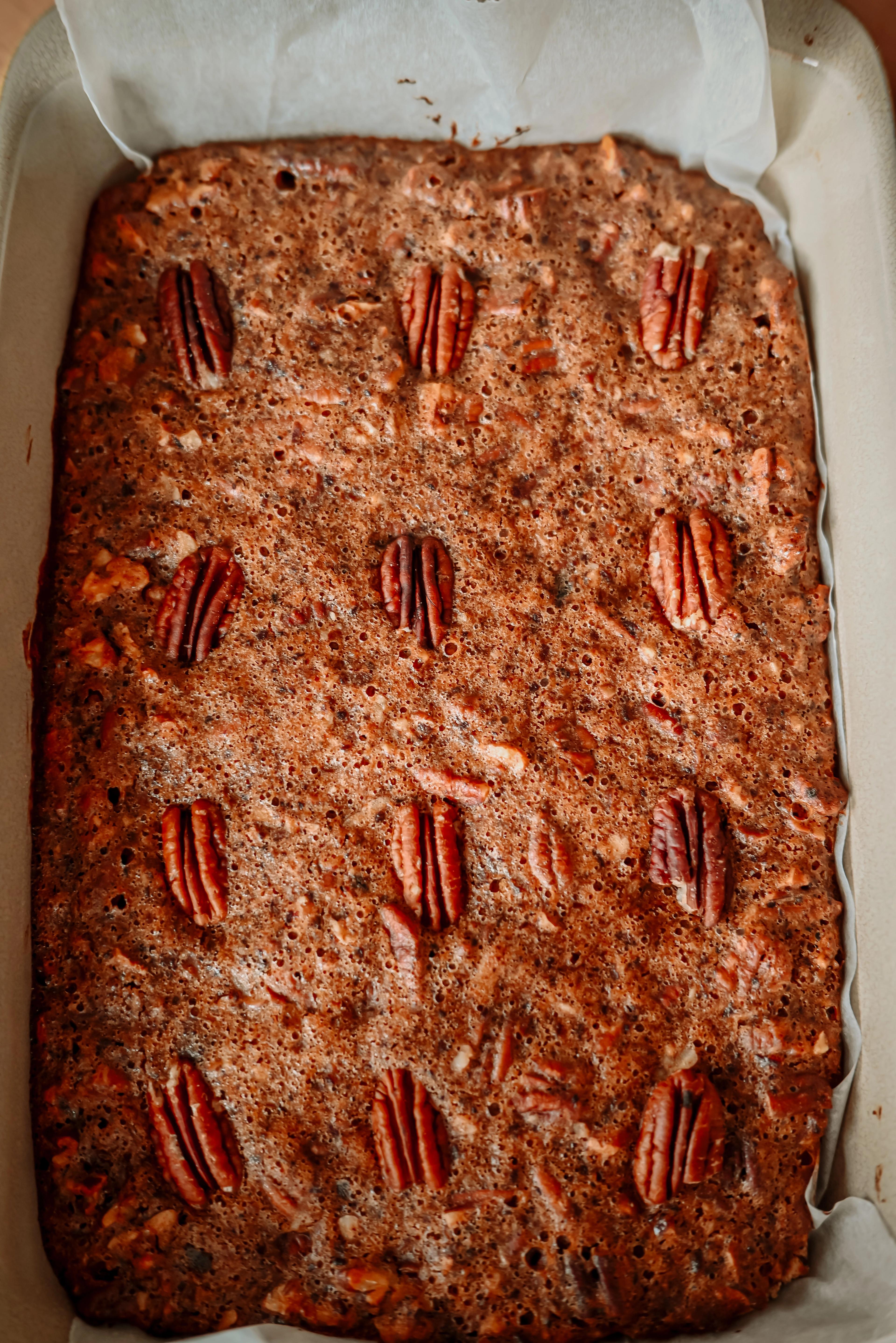 Pekándiós datolyás szelet