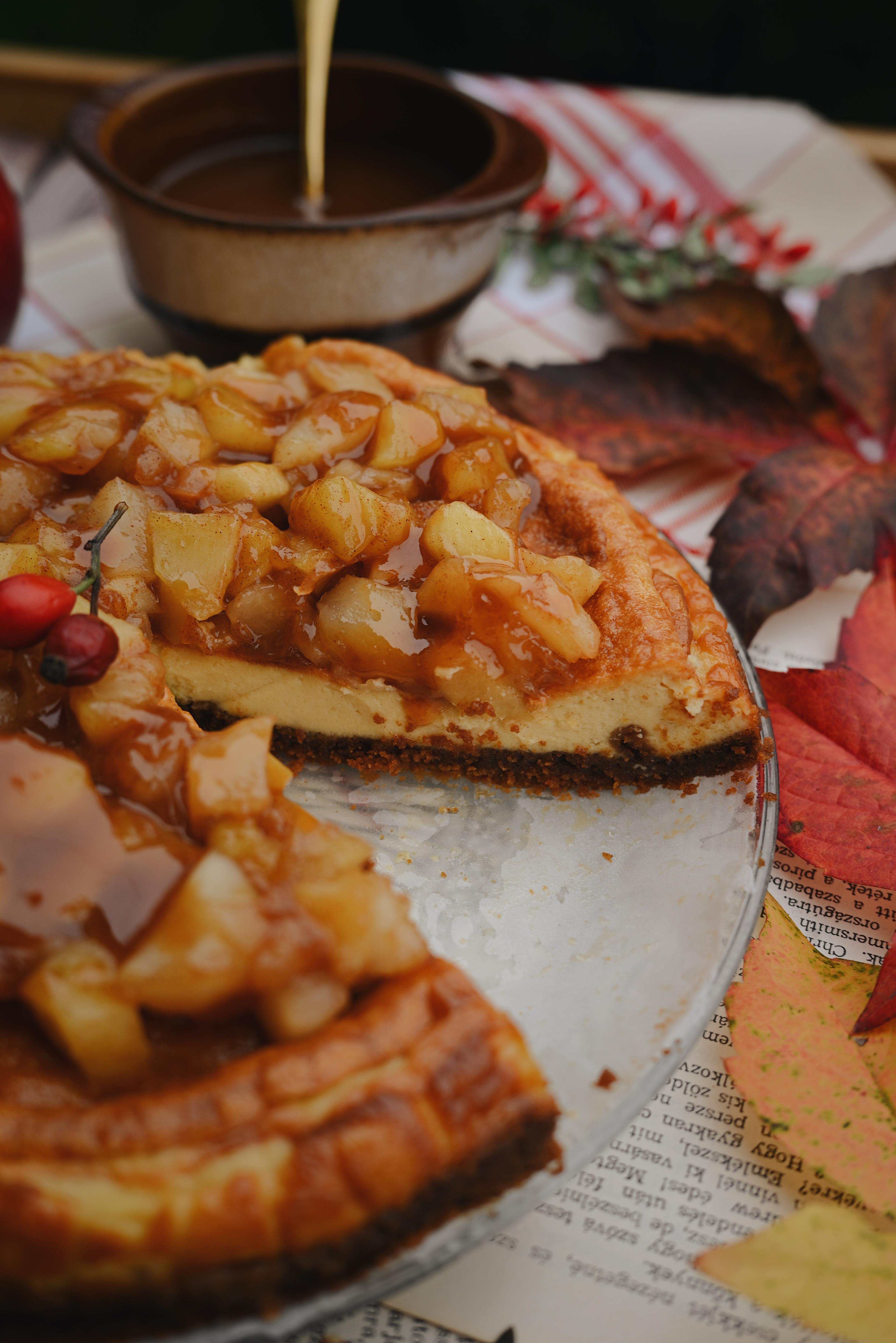 Almás karamellás sajttorta