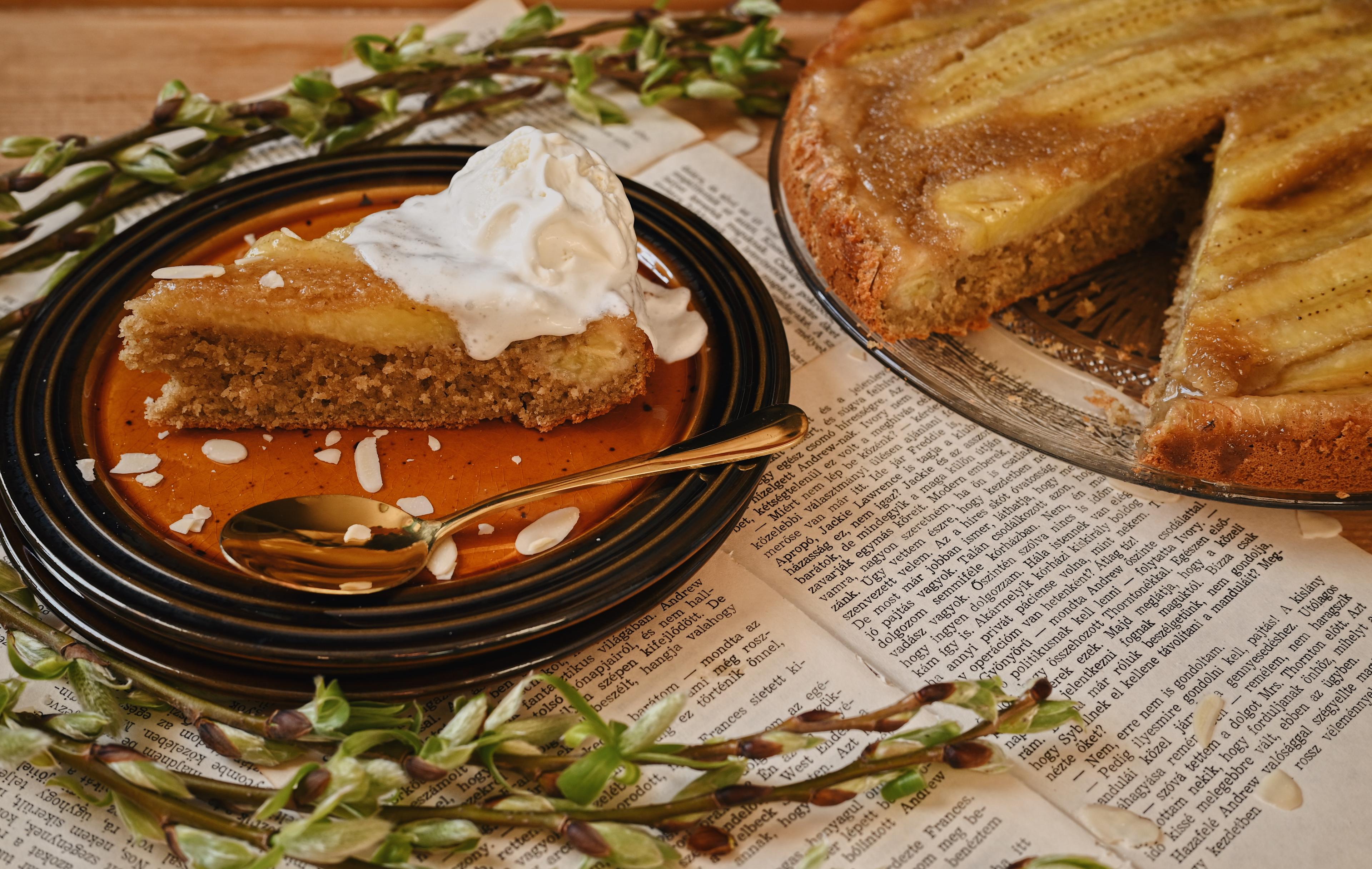 Fordított banános sütemény