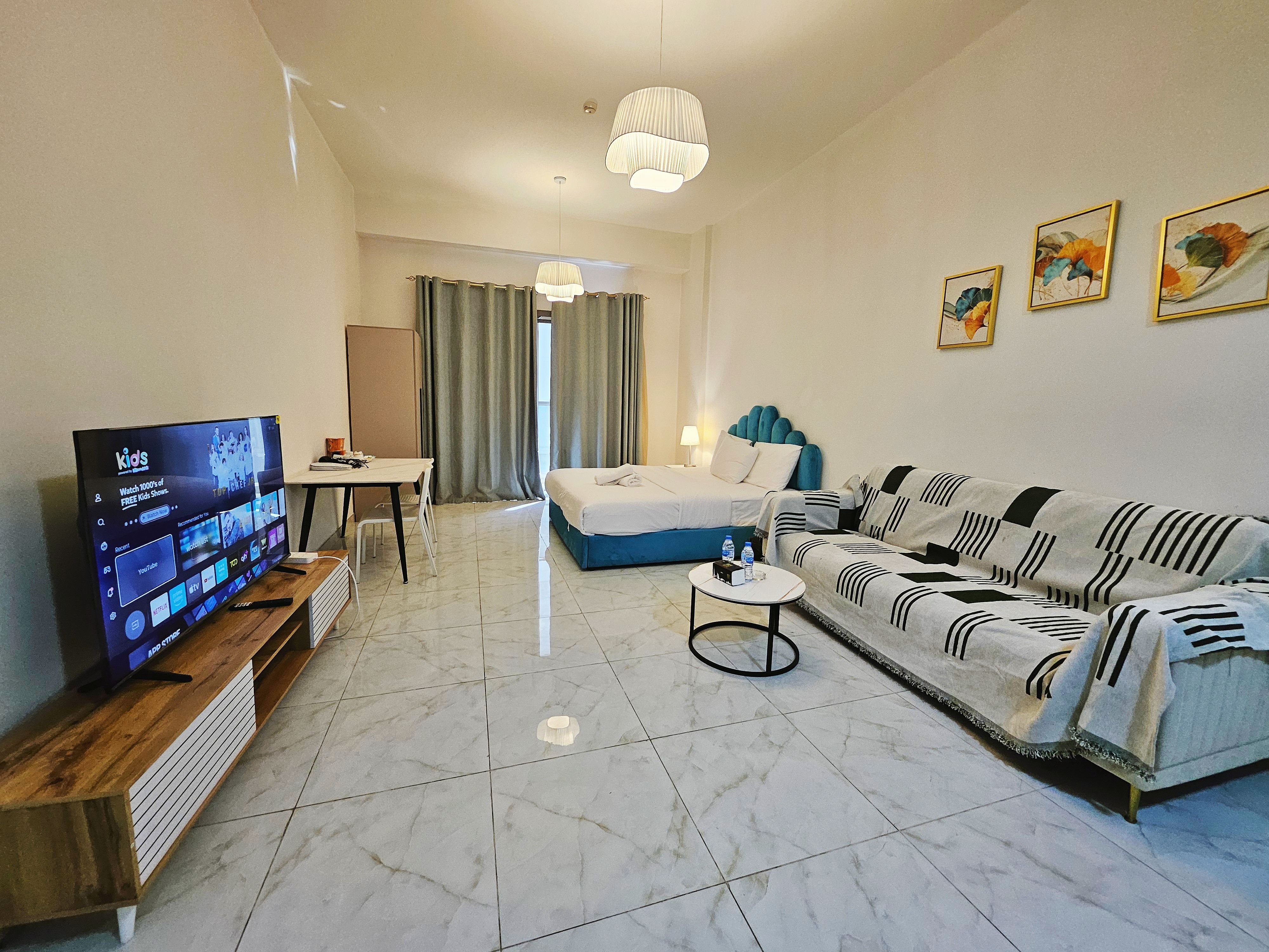 Luxury Studio Apartment in International City China Town | 國際城唐人街豪華單間公寓