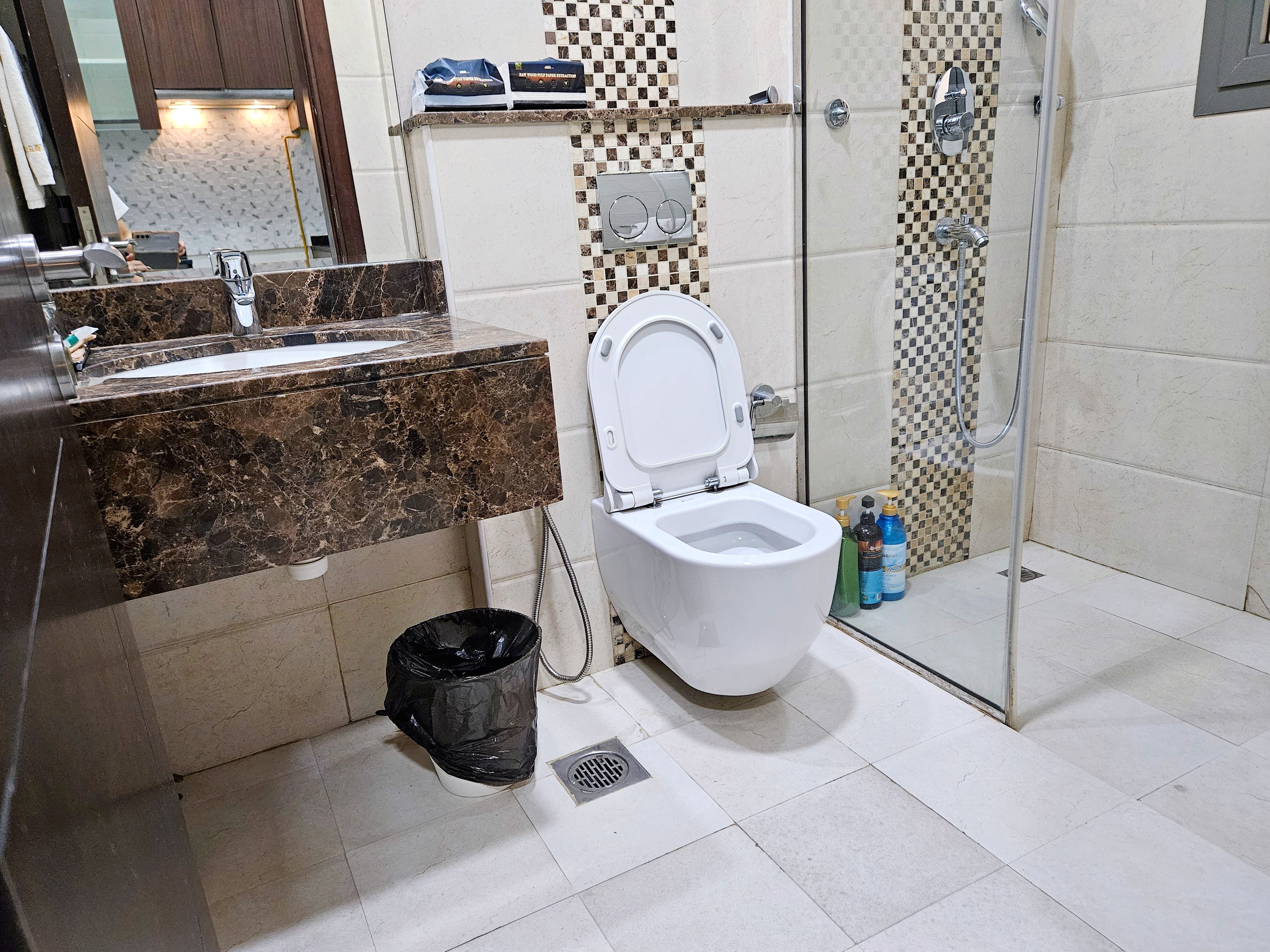 Luxury Studio Apartment in International City China Town | 國際城唐人街豪華單間公寓