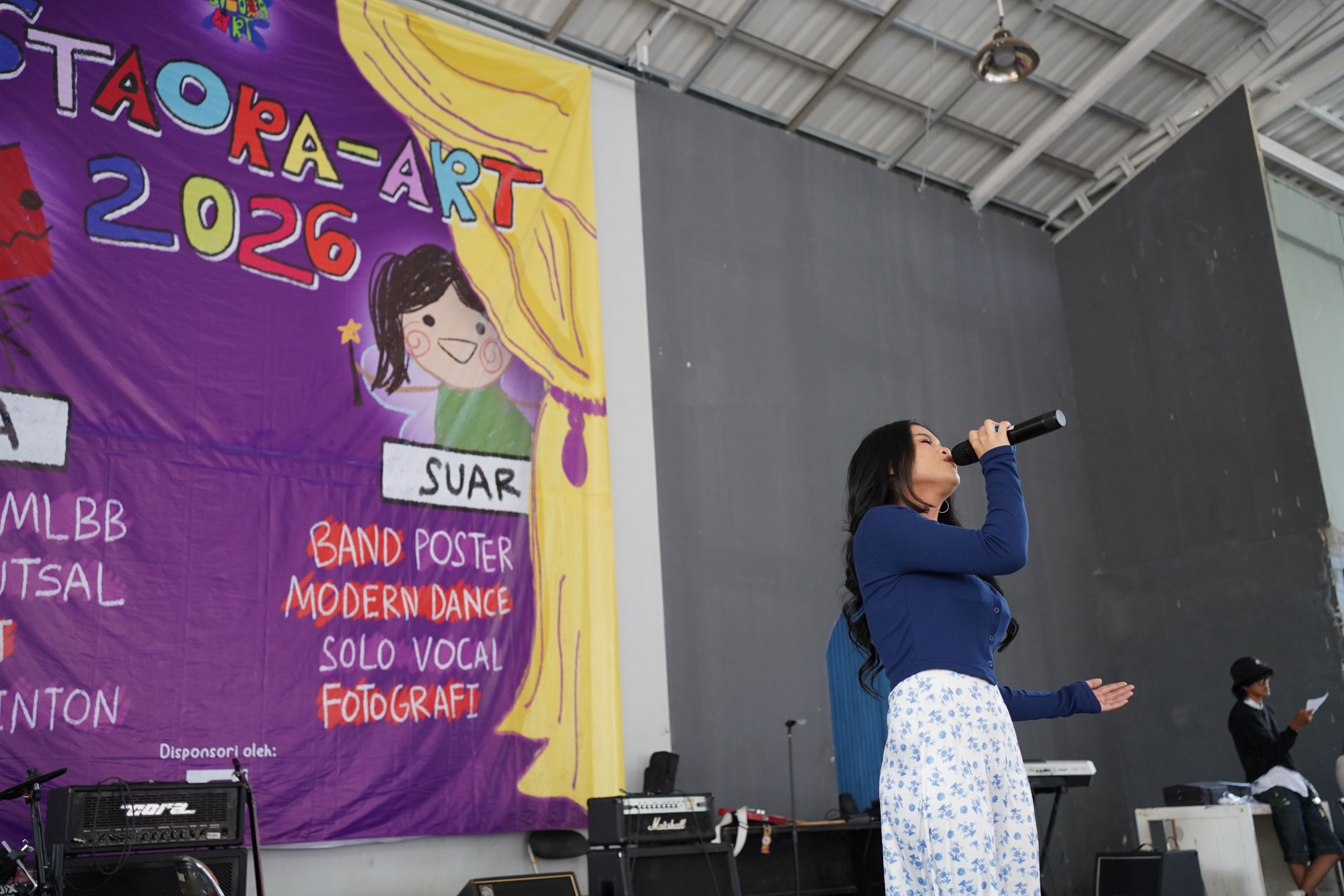 Penampilan vokal pada kegiatan FISTAORA-ART 2026.