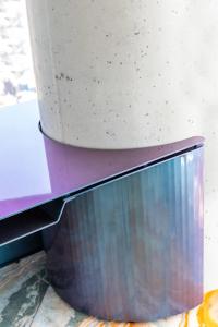 Detail of desk meeting concrete column