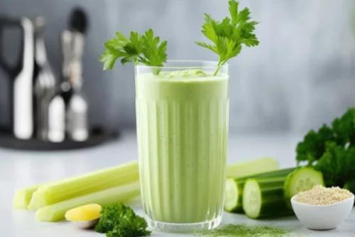 Koktajl z dodatkiem selera naciowego