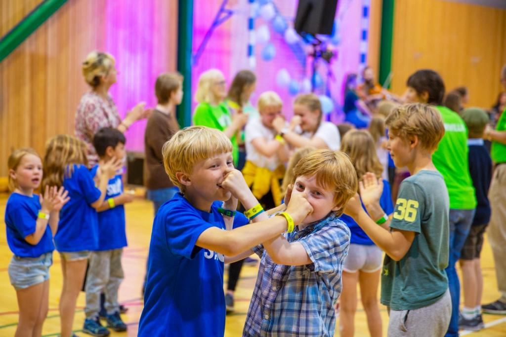 Barn som danser