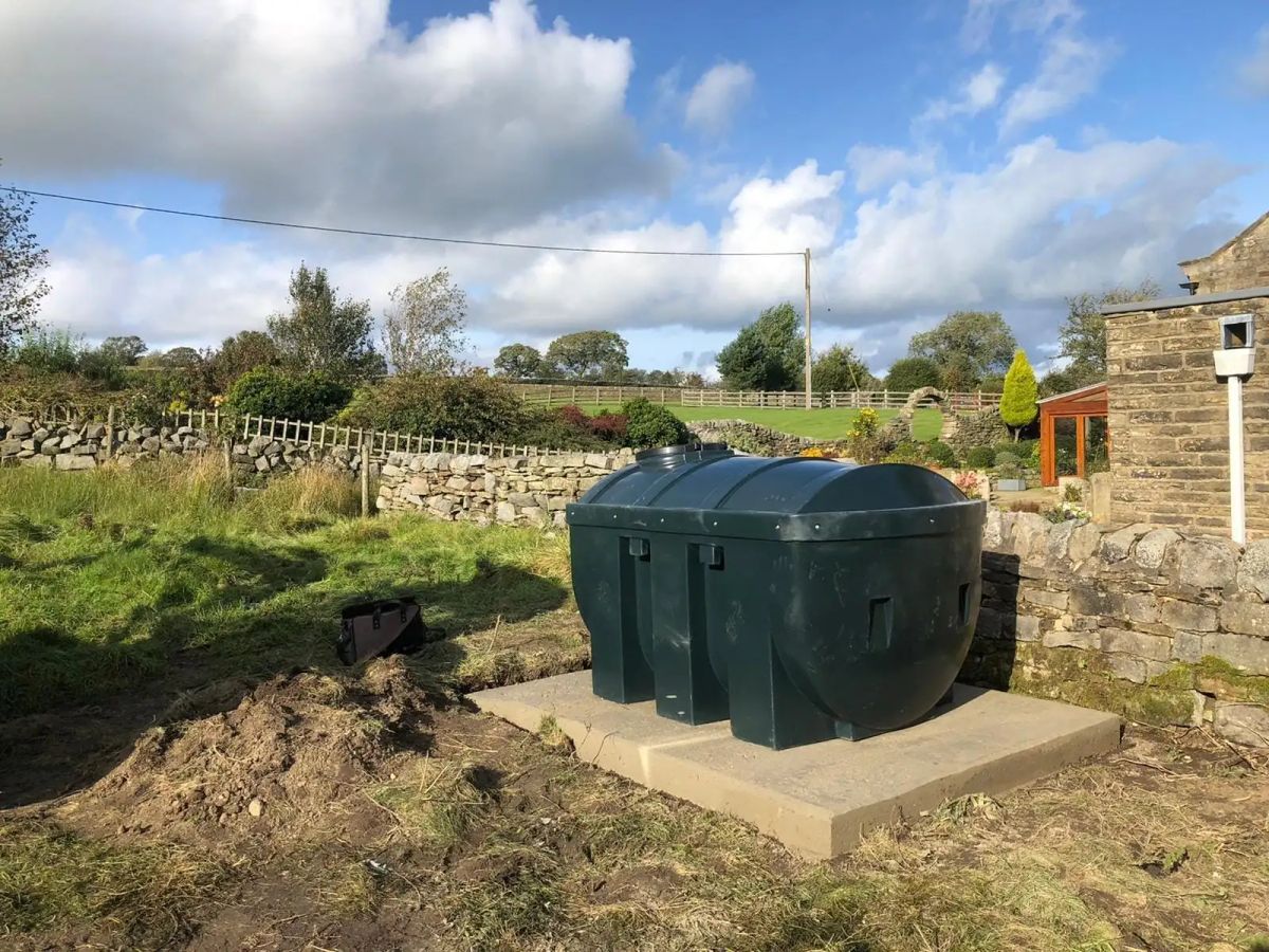 Choosing the Right Heating Oil Tank for Your Home: A Complete Guide