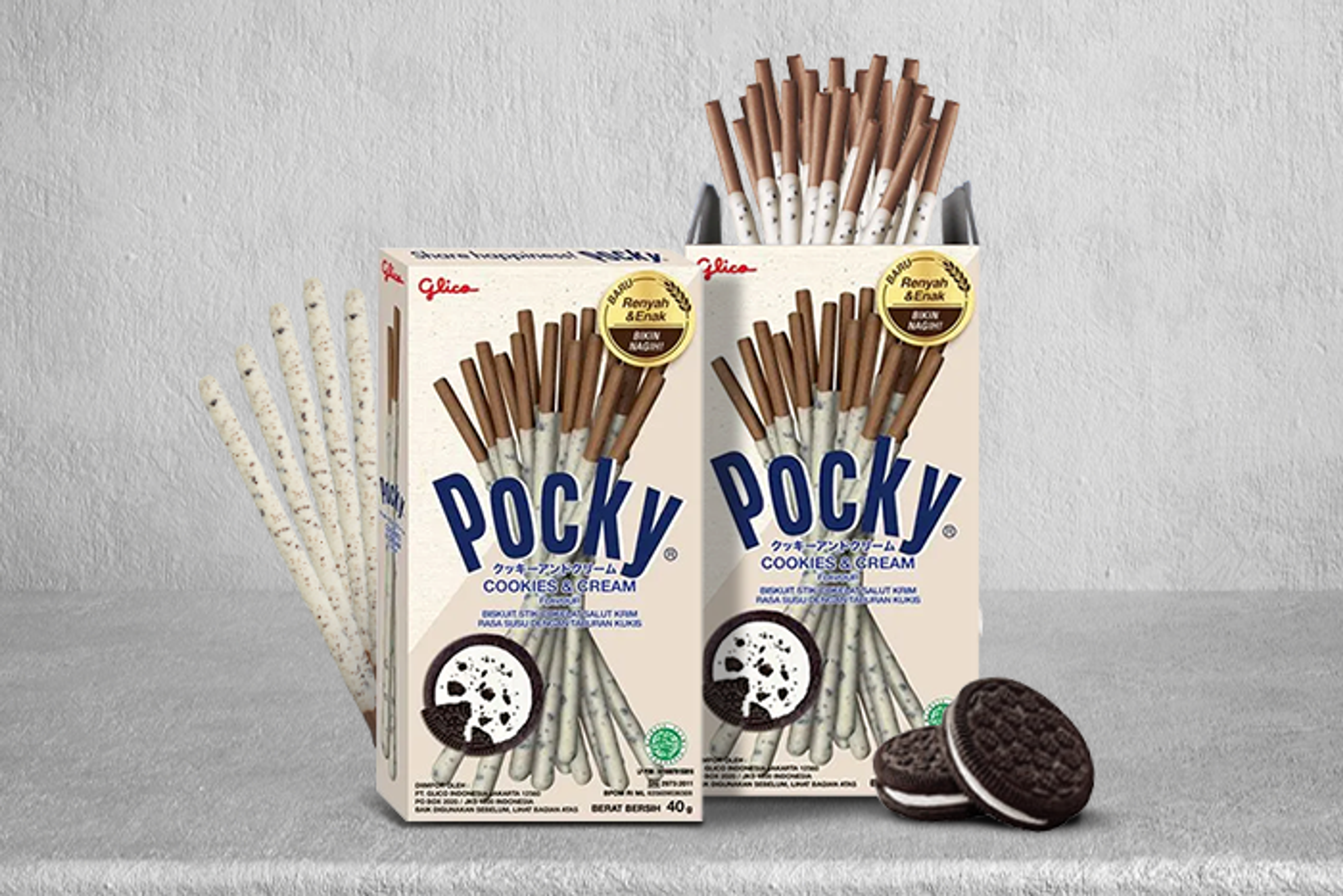 Ein Teller mit mehreren Pocky Sticks, serviert als Dessert.