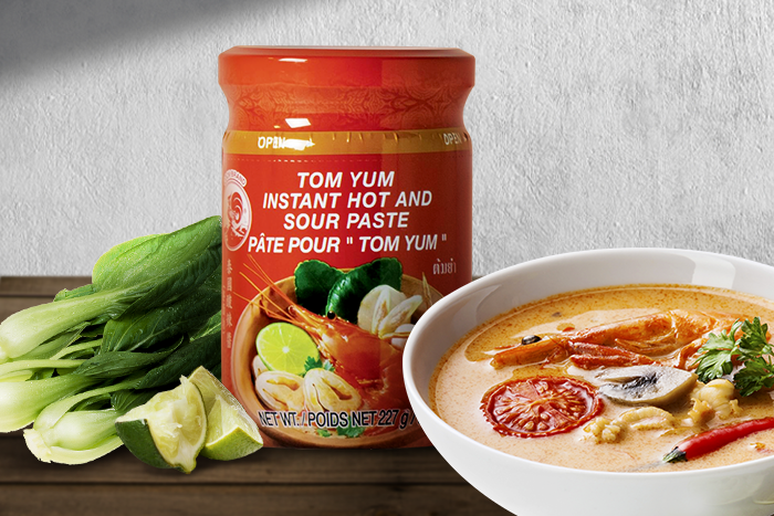 Cock Tom Yum Soup Paste 227g | simply with Thai soup