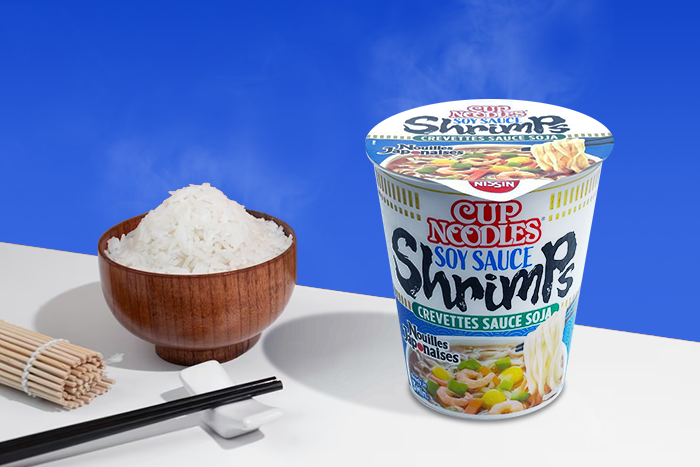 Nissin Cup Noodles Sojasauce Shrimps 63g - schnell, einfach und lecker! 