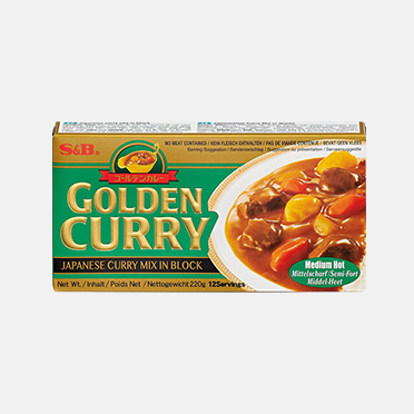 S&B Golden Curry mittelscharf Verpackung, die den echten japanischen Stil zeigt.