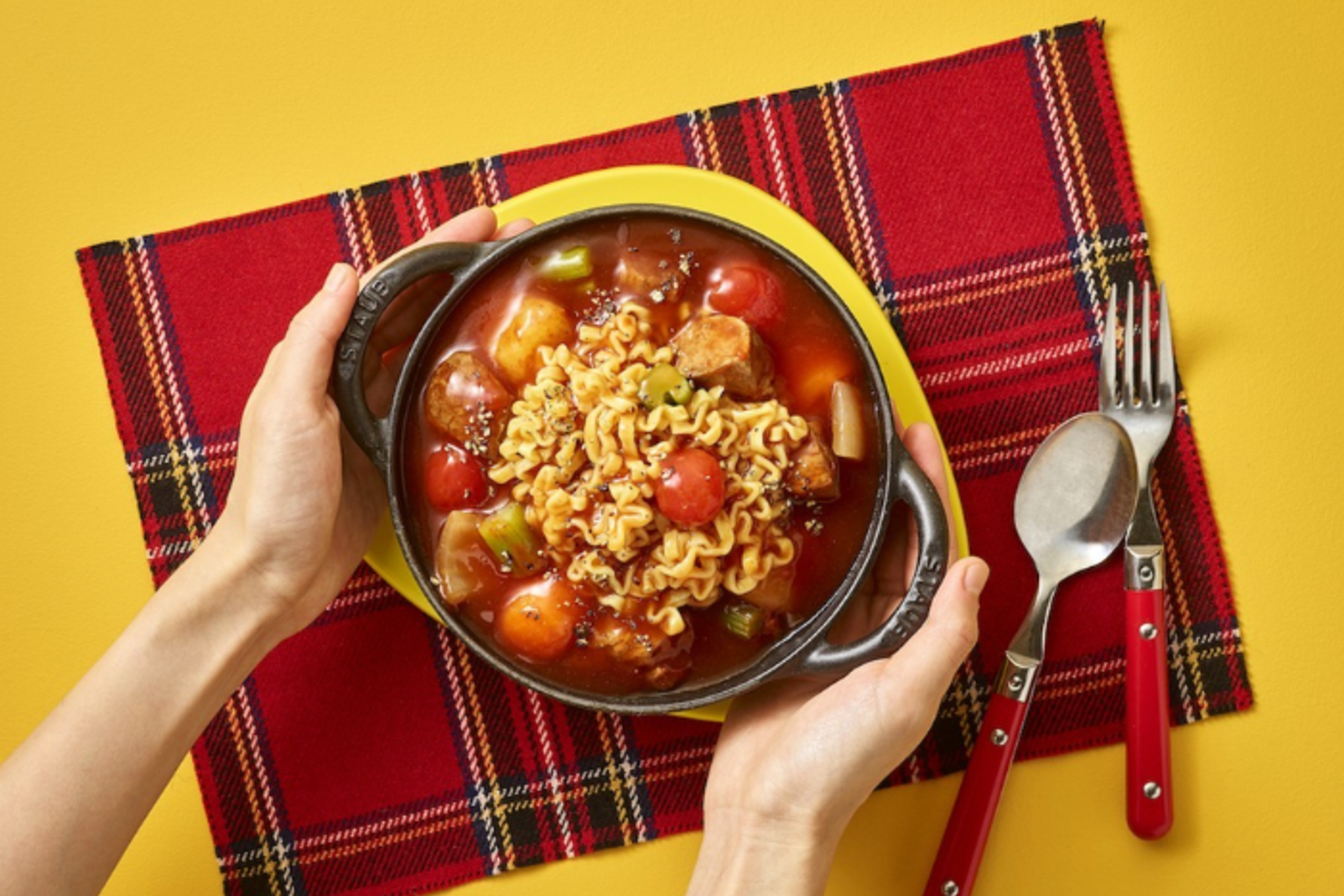 Samyang Buldak Hot Chicken Ramyeon Rindereintopf